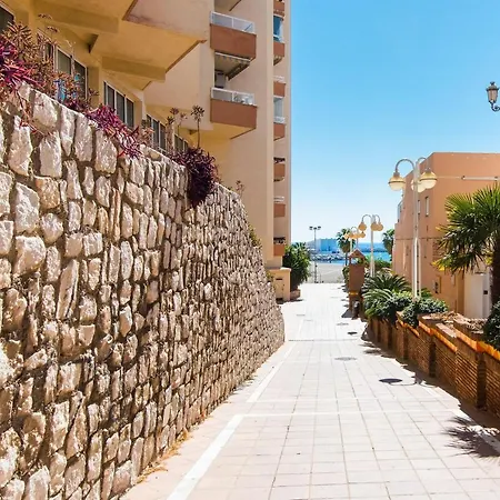 Apartment Beachfront Puerto Marina